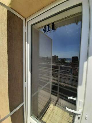 Гостиница Купидон Феодосия Мансарда. Семейный 3-местный с балконом-11