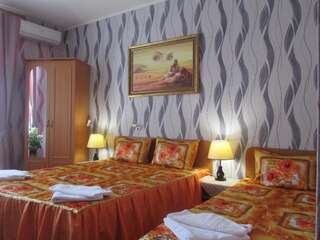 Гостиница Купидон Феодосия Двухместный номер с 1 кроватью или 2 отдельными кроватями-1